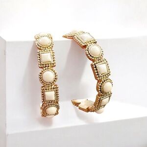5 For $25💫Classic Gold and Cream Vintage Hoops Earrings